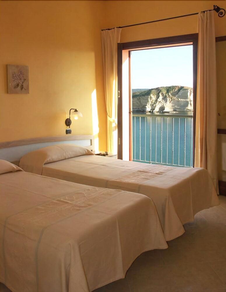 Felix Hotels - Hotel La Baja Santa Caterina Di Pittinuri  Eksteriør billede