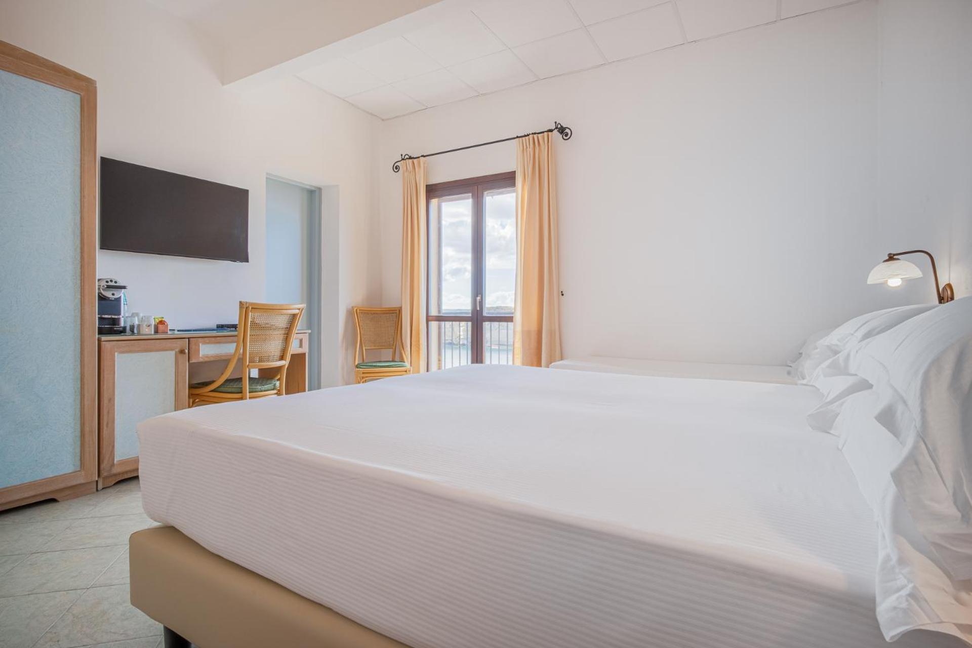 Felix Hotels - Hotel La Baja Santa Caterina Di Pittinuri  Værelse billede